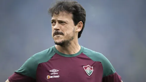 Fernando Diniz, técnico do Fluminense, tem um interessante problema para o Inter - Foto: Jorge Rodrigues/AGIF