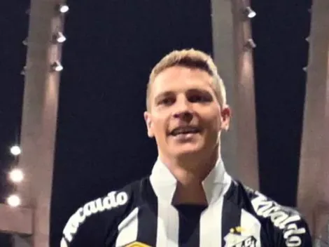 Torcida do Santos monta time ideal para enfrentar o Goiás com Furch no ataque