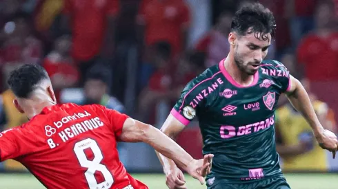 Foto: Maxi Franzoi/AGIF – Bruno Henrique (esq), e Martinelli (dir.), em partida disputada entre Internacional e Fluminense, pela 33ª rodada do Campeonato Brasileiro