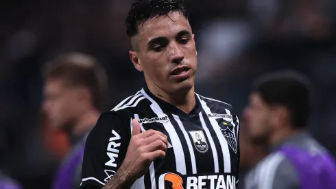 Saravia puxa a fila dos interesses do Grêmio no Galo Foto: Ettore Chiereguini/AGIF