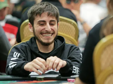 Daniel Aziz leva a bandeira do Brasil ao topo do pódio no poker online