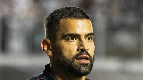 Rincón deve ser improvisado na zaga – Foto: Abner Dourado/AGIF