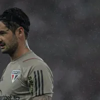 Torcedores do São Paulo \'jogam a toalha\' sobre Pato e comentam futuro do atacante na web