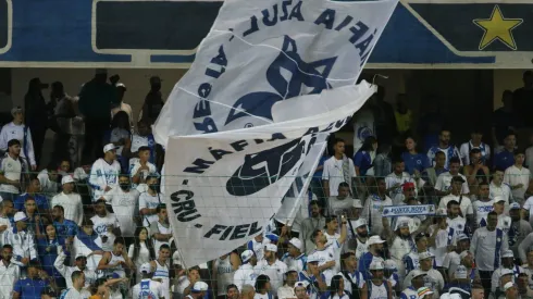 Foto: Fernando Moreno/AGIF – Torcida Máfia Azul se revolta