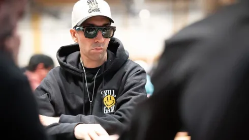 Johnnie Vibes produz conteúdos sobre poker no youtube