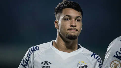 Marcos Leonardo jogador do Santos durante partida contra o Goias no estadio Serrinha pelo campeonato Brasileiro A 2023. Foto: Isabela Azine/AGIF