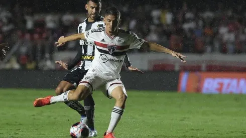 São Paulo faz clássico com Santos para melhorar imagem fora de casa no Brasileirão; saiba todos os cenários possíveis - Foto: Rubens Chiri / saopaulofc.net