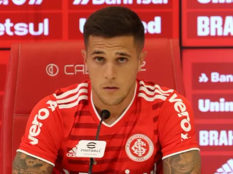 Em meio a pressão, Bustos revela estar preparado para duelo contra o Palmeiras