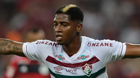Yony Gonzalez jogador do Fluminense comemora seu gol durante partida contra o Flamengo no estadio Maracana pelo campeonato Brasileiro A 2023. Thiago Ribeiro/AGIF