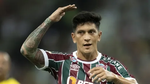 Cano, do Fluminense, provoca o Vasco em trio elétrico. Foto: Jorge Rodrigues/AGIF