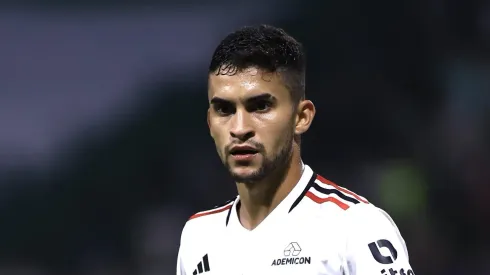 Nestor em ação contra o Palmeiras. Foto: Marcello Zambrana/AGIF