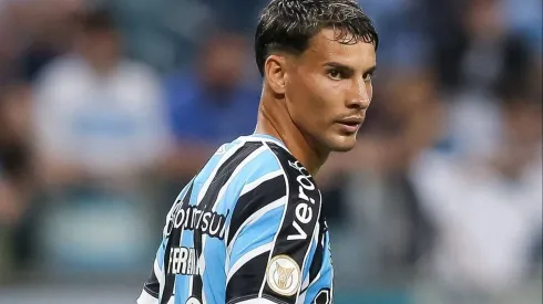 Ferreirinha jogador do Grêmio em jogo do Campeonato Brasileiro - Ferreirinha jogador do Grêmio - Photo by Silvio Avila/Getty Images