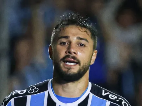 "Contato na perna"; Áudio do VAR chega ao Grêmio sobre lance com João Pedro