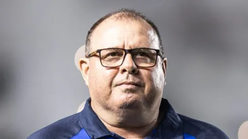 Marcelo Fernandes, treinador do Santos em ação pela Série A do Brasileirão -Foto: Abner Dourado/AGIF