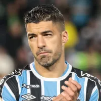 A câmera flagrou tudo: Suárez \'mete o louco\' e deixa todo mundo de olhos arregalados