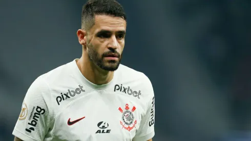 Mário Bttencourt fala sa possibilidade de contratar Renato Augusto e + 3 reforços. Foto: Ricardo Moreira/Getty Images)