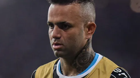 Ex-camisa 7 voltou ao Grêmio após passagem frustrante pelo Corinthians - Foto: Thiago Ribeiro/AGIF.