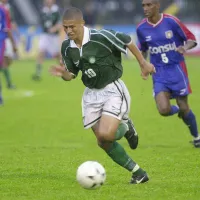 Alex e Fernandinho se encontram em jogo de futsal dos filhos e postam foto juntos