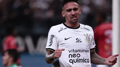 SP - Sao Paulo - 11/05/2022 - COPA DO BRASIL 2022, CORINTHIANS X PORTUGUESA-RJ - Gustavo Mosquito jogador do Corinthians lamenta chance perdida durante partida contra o Portuguesa Rio no estadio Arena Corinthians pelo campeonato Copa do Brasil 2022. Foto: Ettore Chiereguini/AGIF