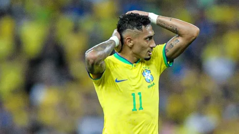 Raphinha, da Seleção Brasileira, lamenta durante partida – Foto: Jhony Pinho/AGIF
