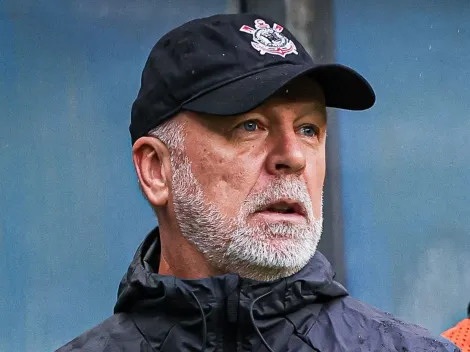 Mano tem que decidir futuro de 4 jogadores voltando ao Corinthians