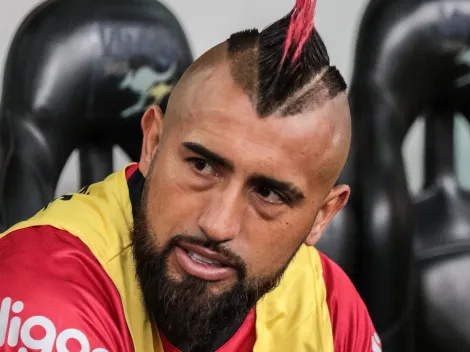 Muito triste, aconteceu AGORA. Vidal não merecia isso: Meia ex-Flamengo sofre decisão na carreira