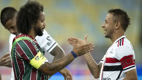 Treta de Marcelo com elenco do São Paulo começou na troca de faixas com Rafinha - Foto: Jorge Rodrigues/AGIF