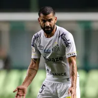 Torcedores do Santos não acreditam e protestam contra escolha de Marcelo Fernandes