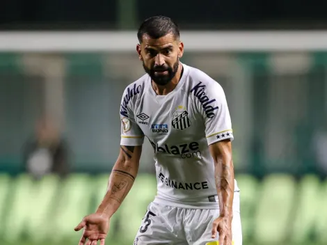 Torcedores do Santos não acreditam e protestam contra escolha de Marcelo Fernandes