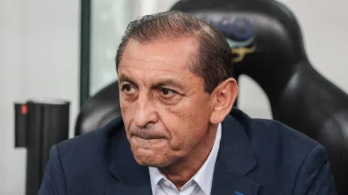 Ramon Diaz tecnico do Vasco durante partida contra o Athletico-PR no estadio Arena da Baixada pelo campeonato Brasileiro A 2023. Robson Mafra/AGIF