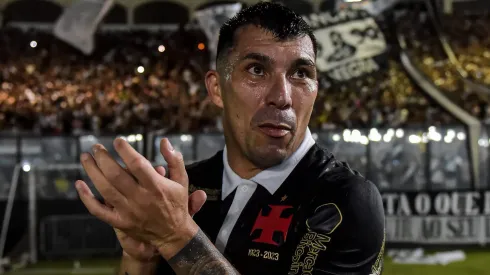 Zagueiro do Vasco agitou os torcedores - Foto: Thiago Ribeiro/AGIF.