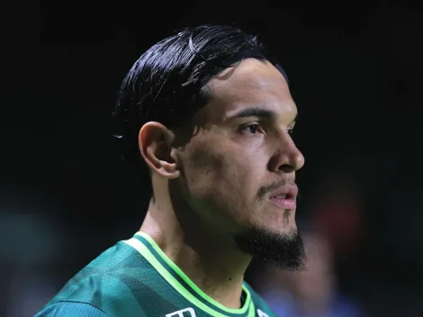 Áudio do VAR na expulsão de Gómez é revelado e revolta todo mundo no Palmeiras