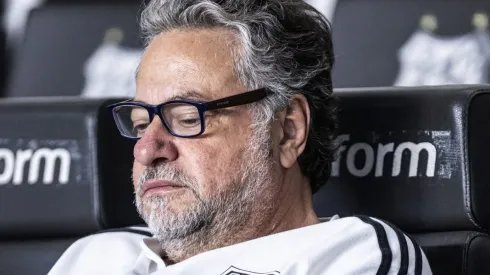 Julio Casares, presidente do São Paulo, durante partida contra o Bragantino no estádio Vila Belmiro pelo campeonato Brasileiro A 2023. Foto: Abner Dourado/AGIF