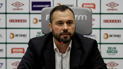Mário Bittencourt presidente do Fluminense durante coletiva. FOTO: LUCAS MERÇON/FLUMINENSE F.C.