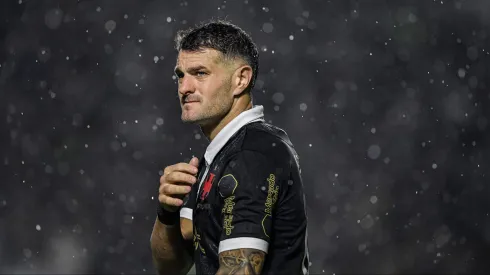 Vegetti jogador do Vasco durante partida contra o Corinthians no estadio Sao Januario pelo campeonato Brasileiro A 2023. Foto: Thiago Ribeiro/AGIF