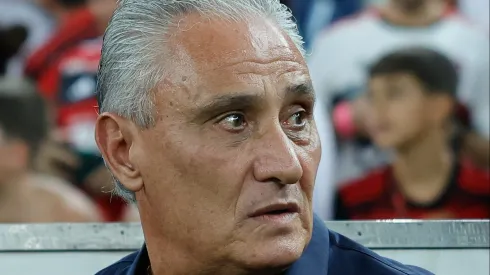Tite técnico do Flamengo durante derrota para o Galo no Maracanã