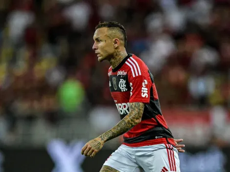Cebolinha vira exceção em meio a destaques negativos na derrota do Flamengo para o Galo