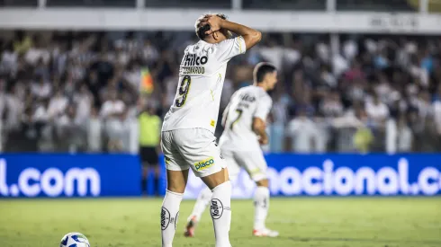 Por conta do baixo desempenho, o Santos está fora da Copa do Brasil. Foto: Abner Dourado/AGIF