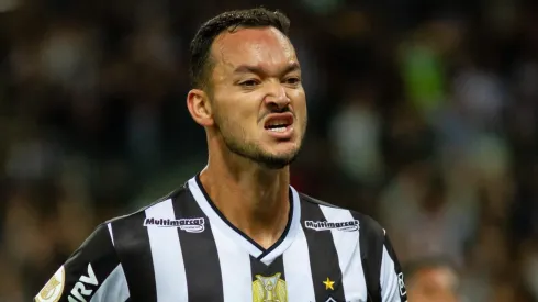 Foto: Fernando Moreno/AGIF - Réver pode ser titular no Atlético-MG
