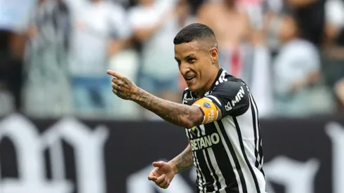 Guilherme Arana 'prevê' a vitória do Galo contra o Flamengo – Foto: Gilson Lobo/AGIF