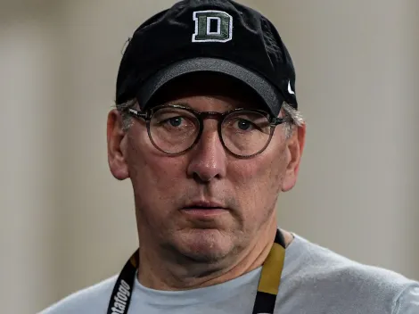 Textor toma atitude após decepção e se posiciona sobre possível ‘limpeza’ no elenco do Botafogo