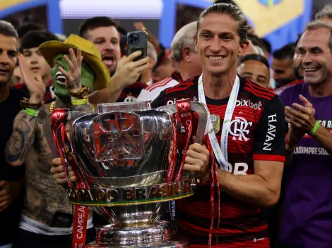 Filipe Luís anuncia seu último jogo da carreira, e torcida do Flamengo desaba nas redes sociais