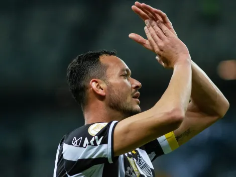 Atlético-MG prepara patch de homenagem em sua camisa ao zagueiro Réver para jogo contra o São Paulo