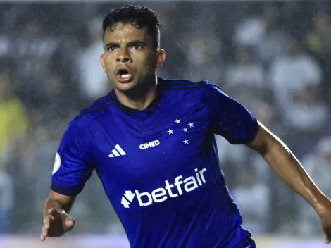 Atacante perde penalidade, mas segue sendo um dos principais atletas da equipe