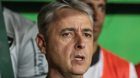 Tiago Nunes tem missão difícil no Botafogo há duas rodadas do fim. Foto: Robson Mafra/AGIF