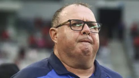 Marcelo Fernandes tem noite ruim contra o Athletico. Foto: Gabriel Machado/AGIF