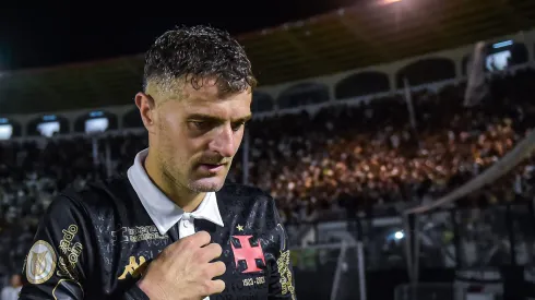 Vegetti: Centroavante do Vasco é a esperança da torcida para a permanência na elite do futebol brasileiro (Foto: Thiago Ribeiro/AGIF)