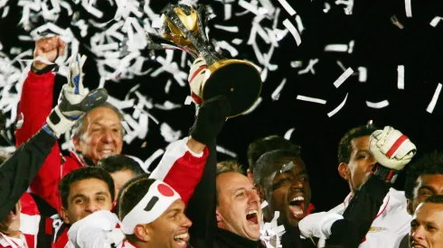 Com Rogério Ceni se destacando, São Paulo foi campeão Mundial. (Photo credit should read KAZUHIRO NOGI/AFP/Getty Images)