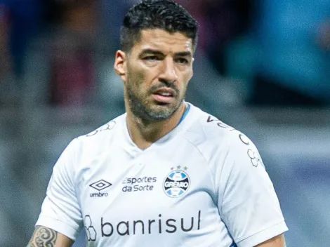 Suárez fica indignado e defende ex-parceiro de Grêmio das cornetadas pesadas da torcida Tricolor