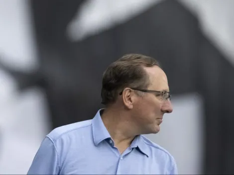 Botafogo protagonizou vexame histórico, John Textor poderia ter evitado a crise?